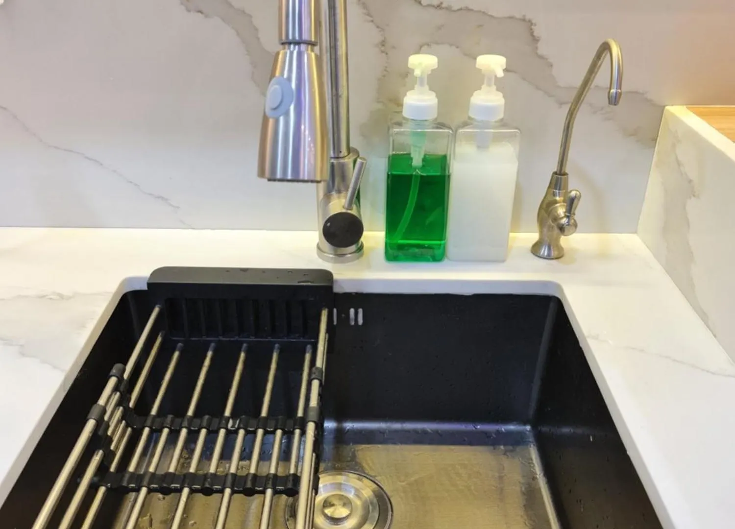 Spring Residences 1 Bedroom Deluxe Near Airport Manila Apartment